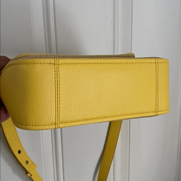 Kate Spade NY Yellow Leather 'Run Around Raffia' Dot Large Flap Crossbody Bag - Picture 7 of 17
